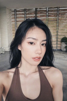 县委书记和美女主播详情介绍